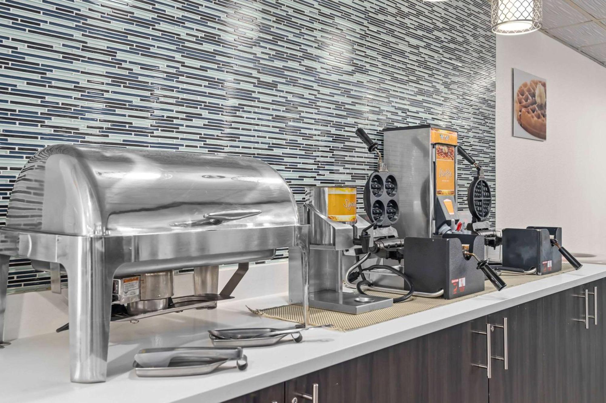 Quality Inn & Suites Mall Of America - Msp Airport Bloomington Luaran gambar